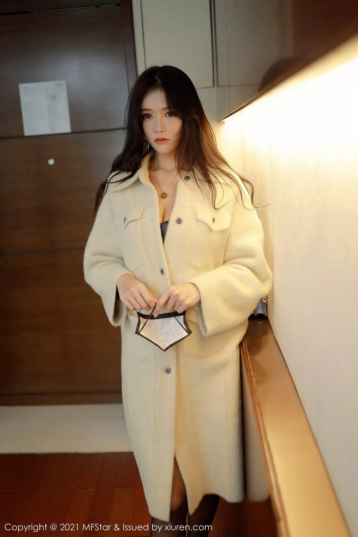 [MFStar模范学院]第445期娜比写真 [44P]-004