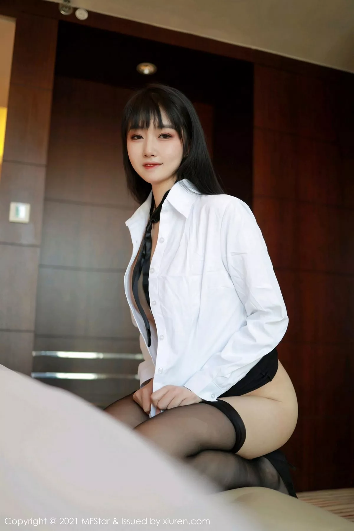 [MFStar模范学院]第449期锅包又you写真 [51P]-031
