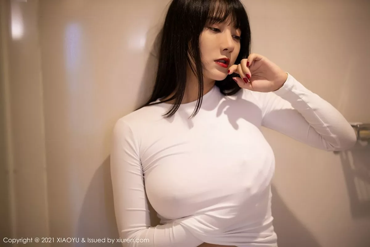 [XiaoYu画语界]第454期何嘉颖写真 [62P]-044