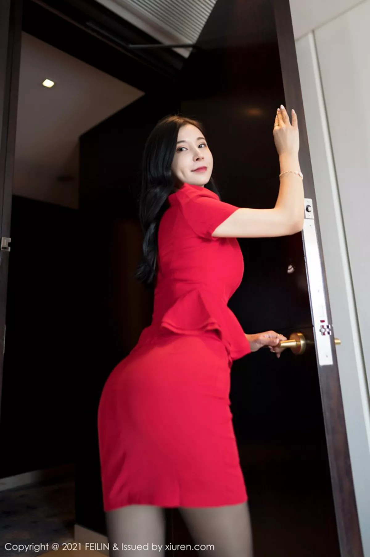[FeiLin嗲囡囡]第376期小蛮妖写真 [56P]-003