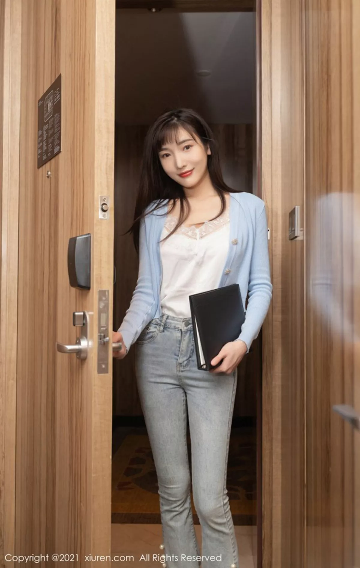 [XiuRen秀人网]第3146期陆萱萱写真 [70P]-010