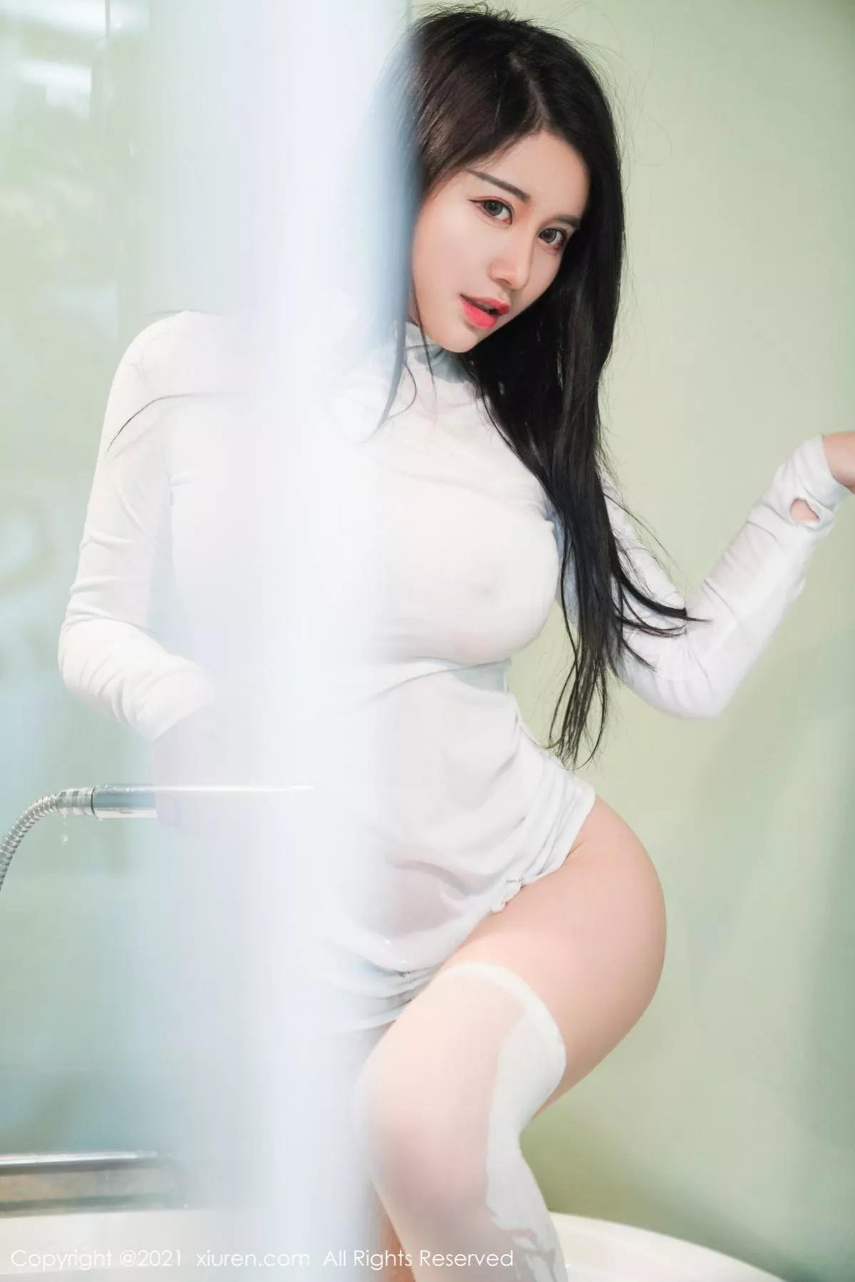 [XiuRen秀人网]第3162期美七Mia写真 [75P]-001