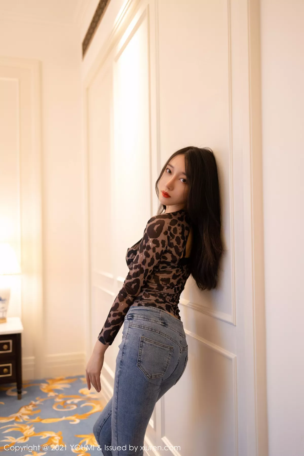 [YouMi尤蜜荟]第610期玥儿玥写真 [47P]-005