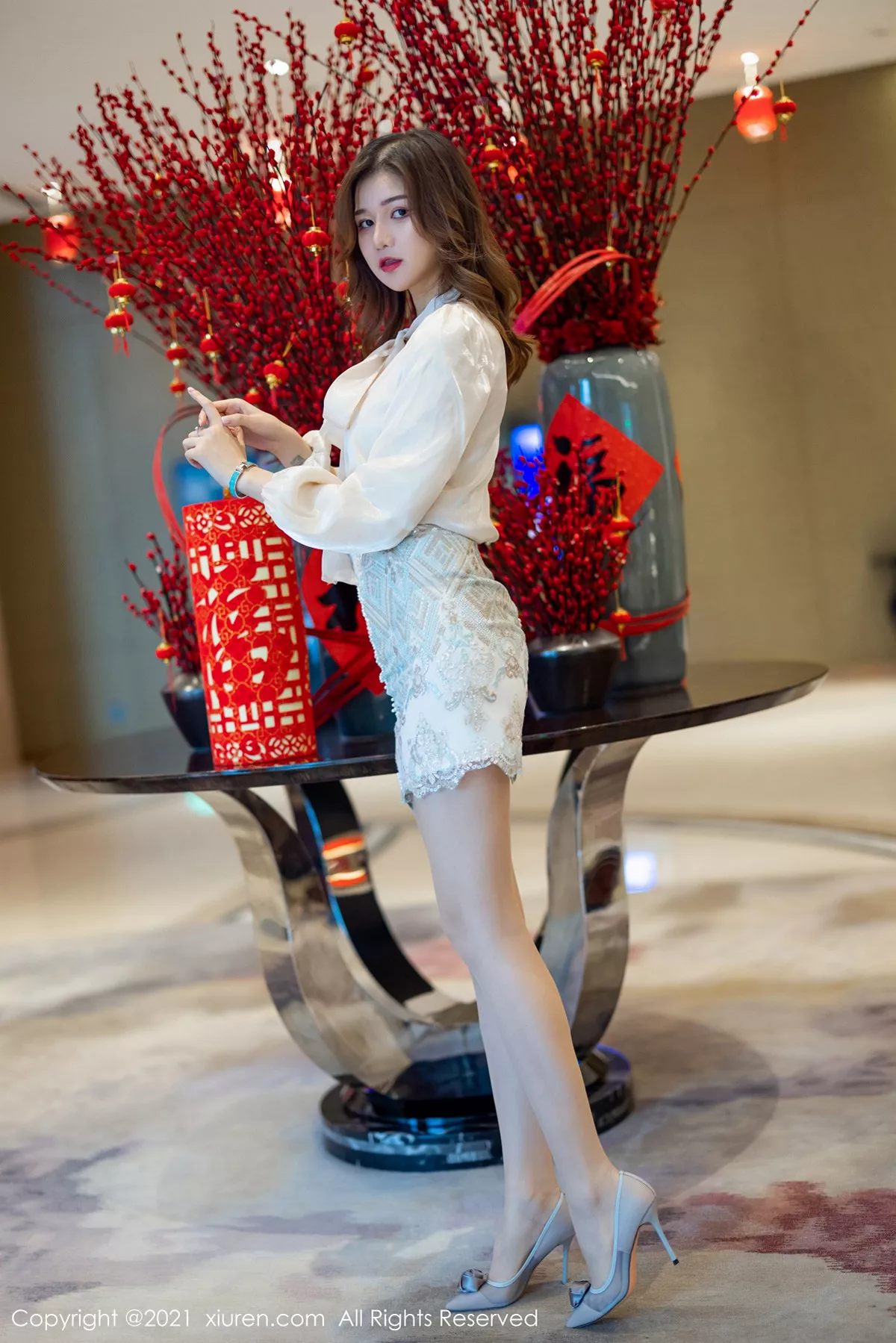 [XiuRen秀人网]第3211期芷萱mimi写真 [62P]-001