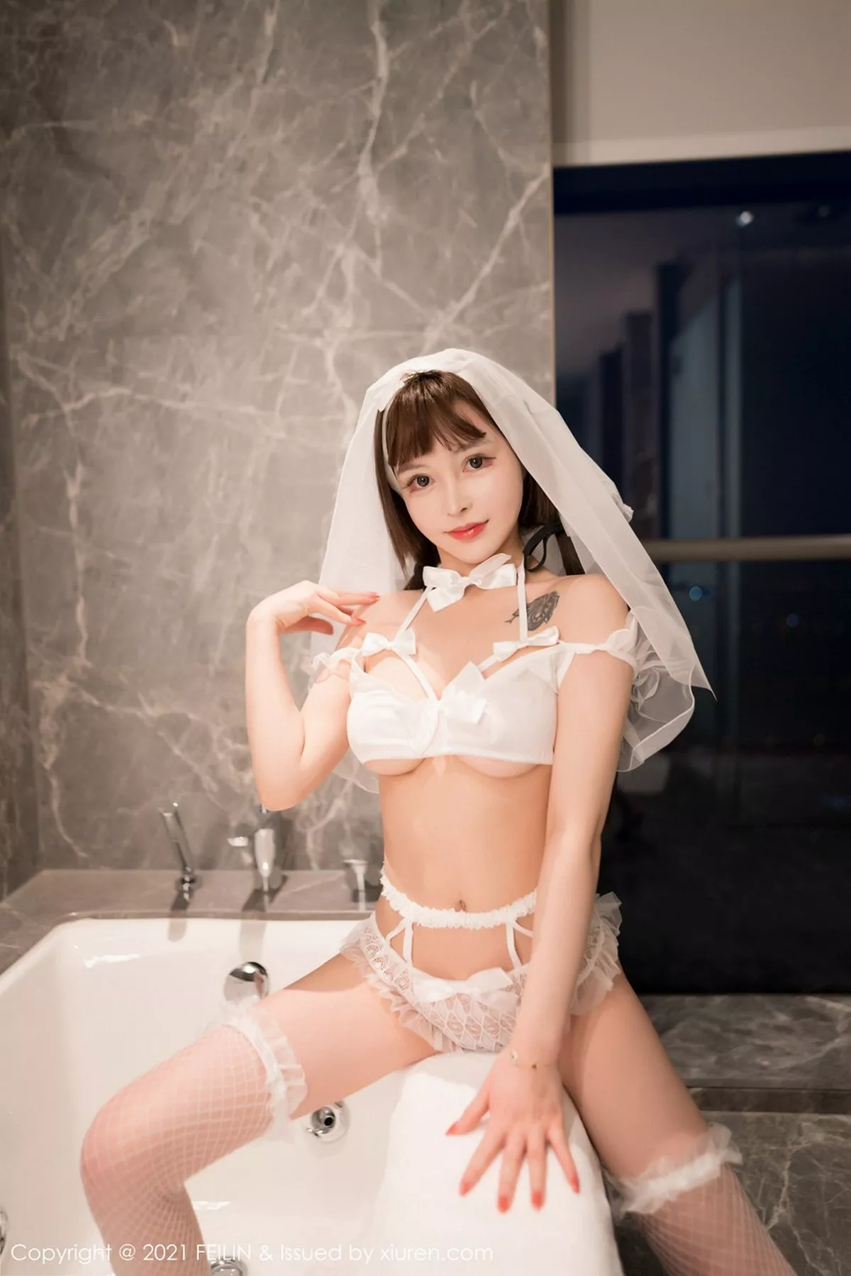 [FeiLin嗲囡囡]第374期哩哩呀写真 [41P]-035