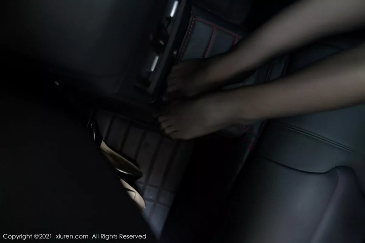 [XiuRen秀人网]第3111期美七Mia写真 [97P]-035