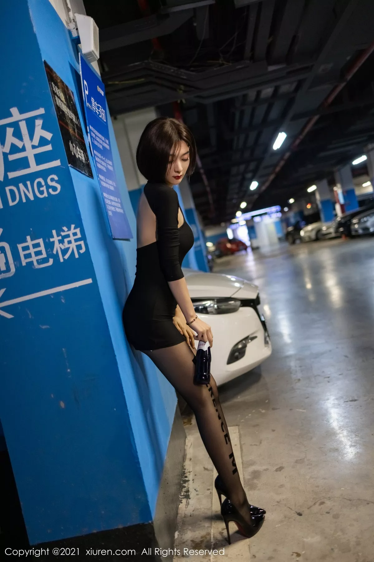 [XiuRen秀人网]第3264期Angela写真 [48P]-001