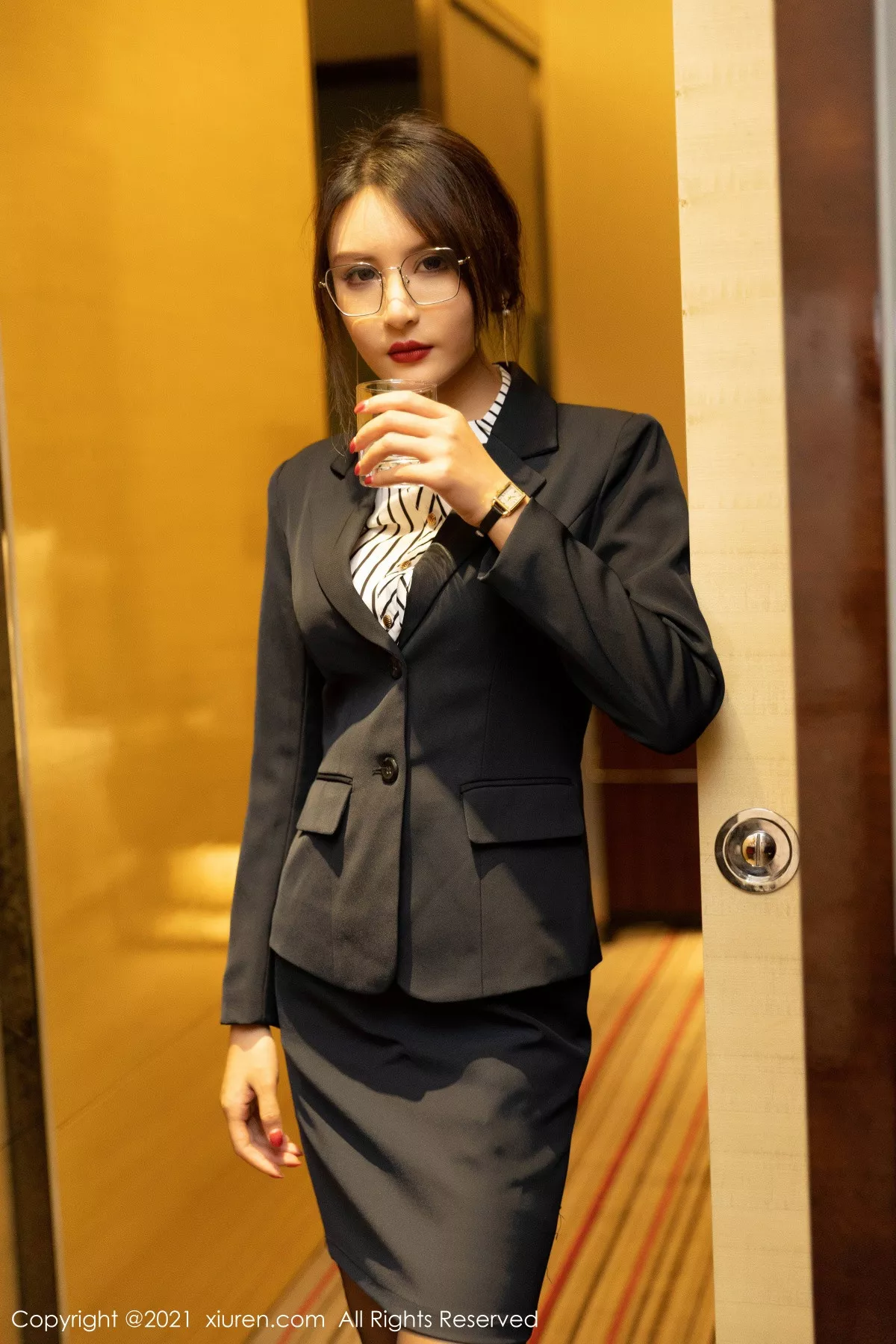 [XiuRen秀人网]第3269期顾奈奈写真 [88P]-002