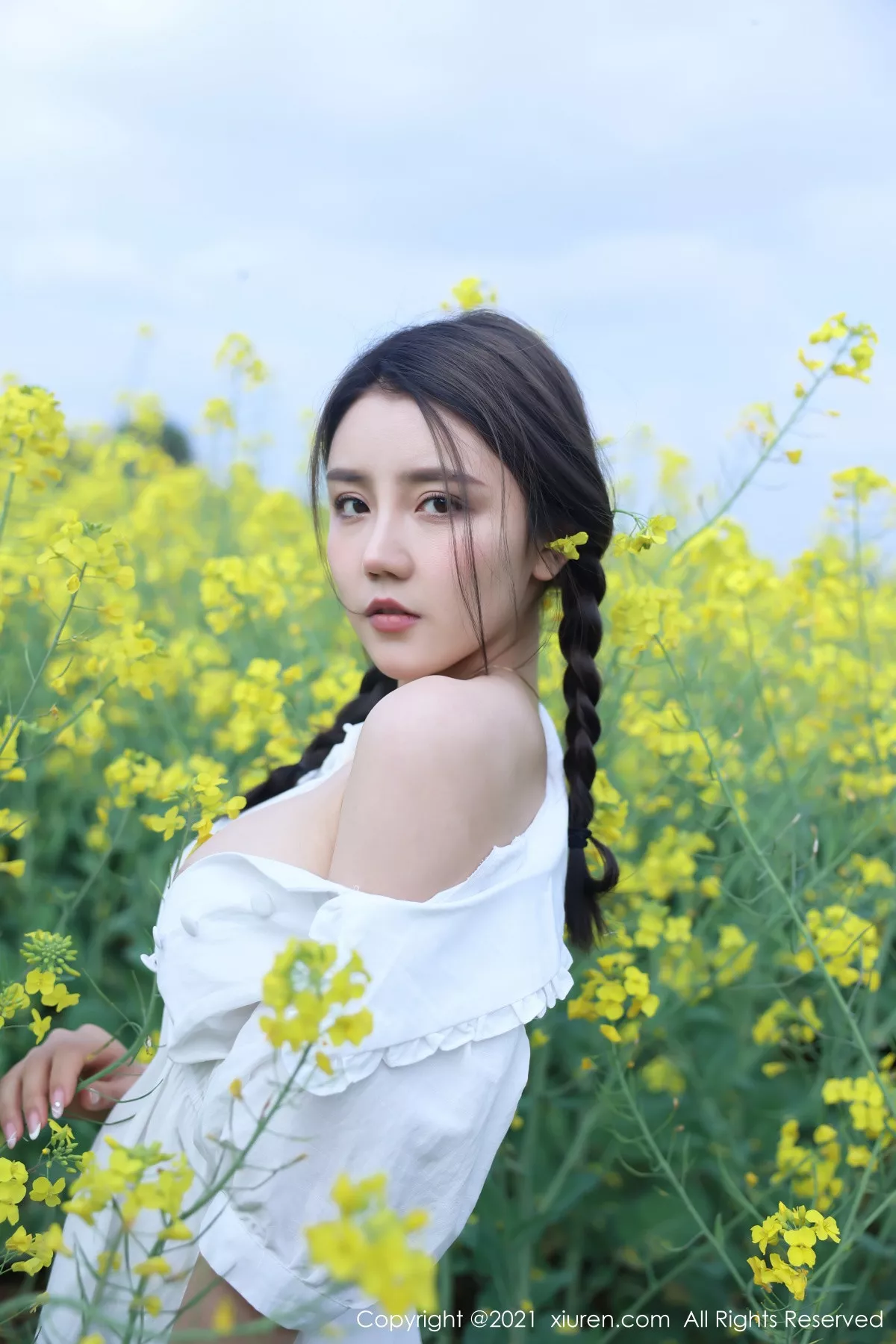 [XiuRen秀人网]第3276期夏西CiCi写真 [49P]-007