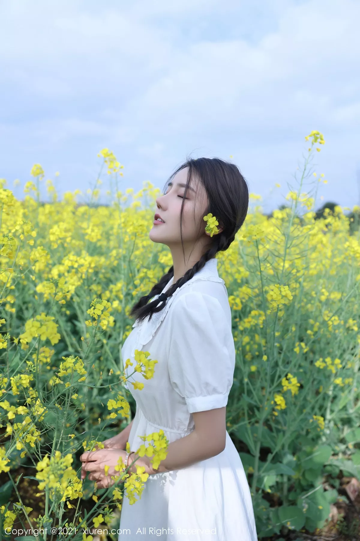 [XiuRen秀人网]第3276期夏西CiCi写真 [49P]-001