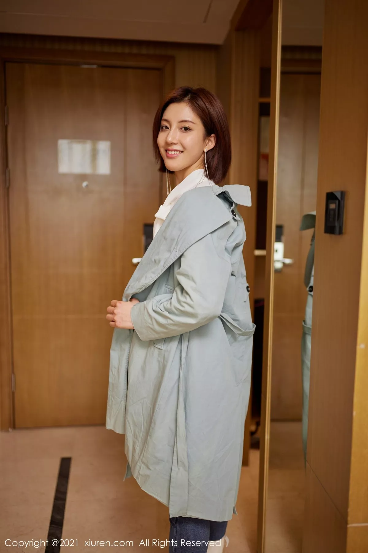 [XiuRen秀人网]第3298期林文文写真 [59P]-002