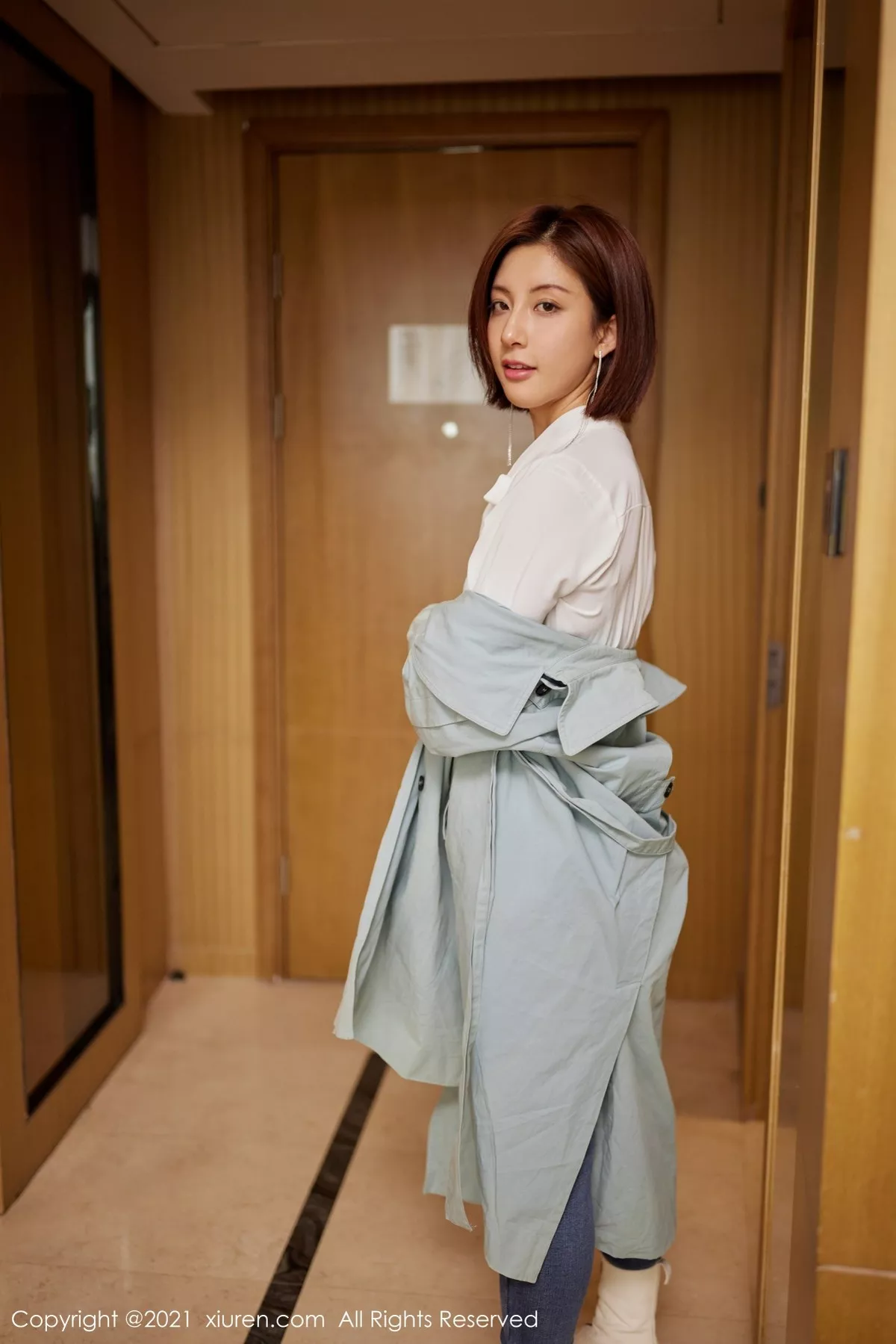 [XiuRen秀人网]第3298期林文文写真 [59P]-001