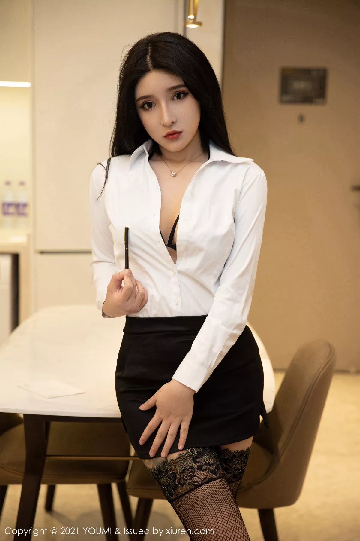 [YouMi尤蜜荟]第618期姝姝不是妹妹写真 [40P]-002