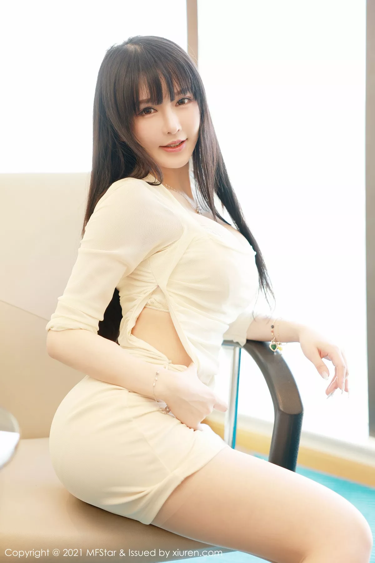[MFStar模范学院]第472期玉兔miki写真 [56P]-012