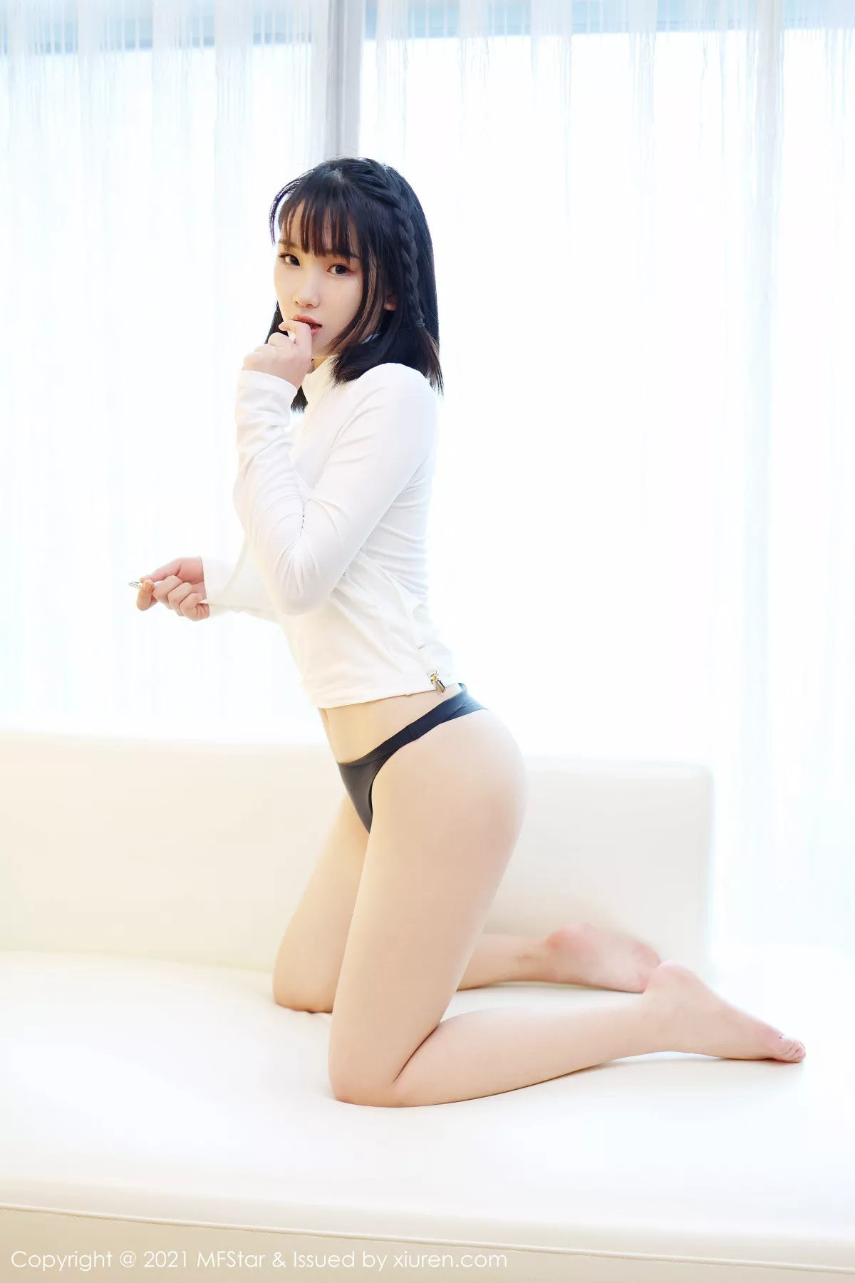 [MFStar模范学院]第473期果果吖写真 [40P]-016