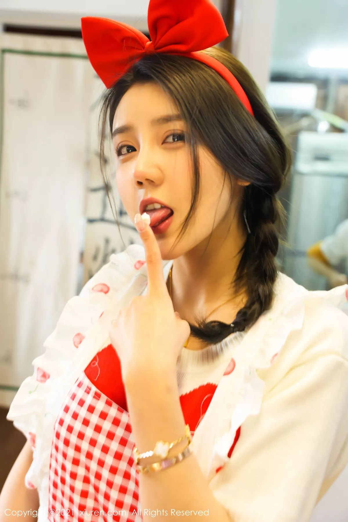 [XiuRen秀人网]第3243期夏西CiCi写真 [50P]-008