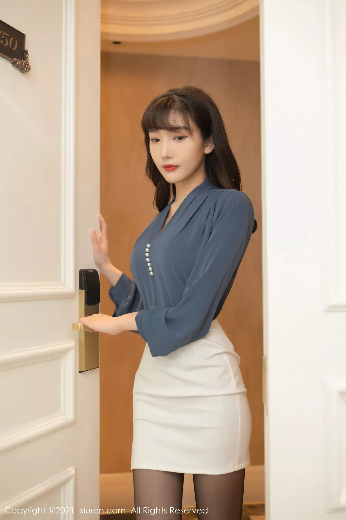 [XiuRen秀人网]第3246期陆萱萱写真 [81P]-010