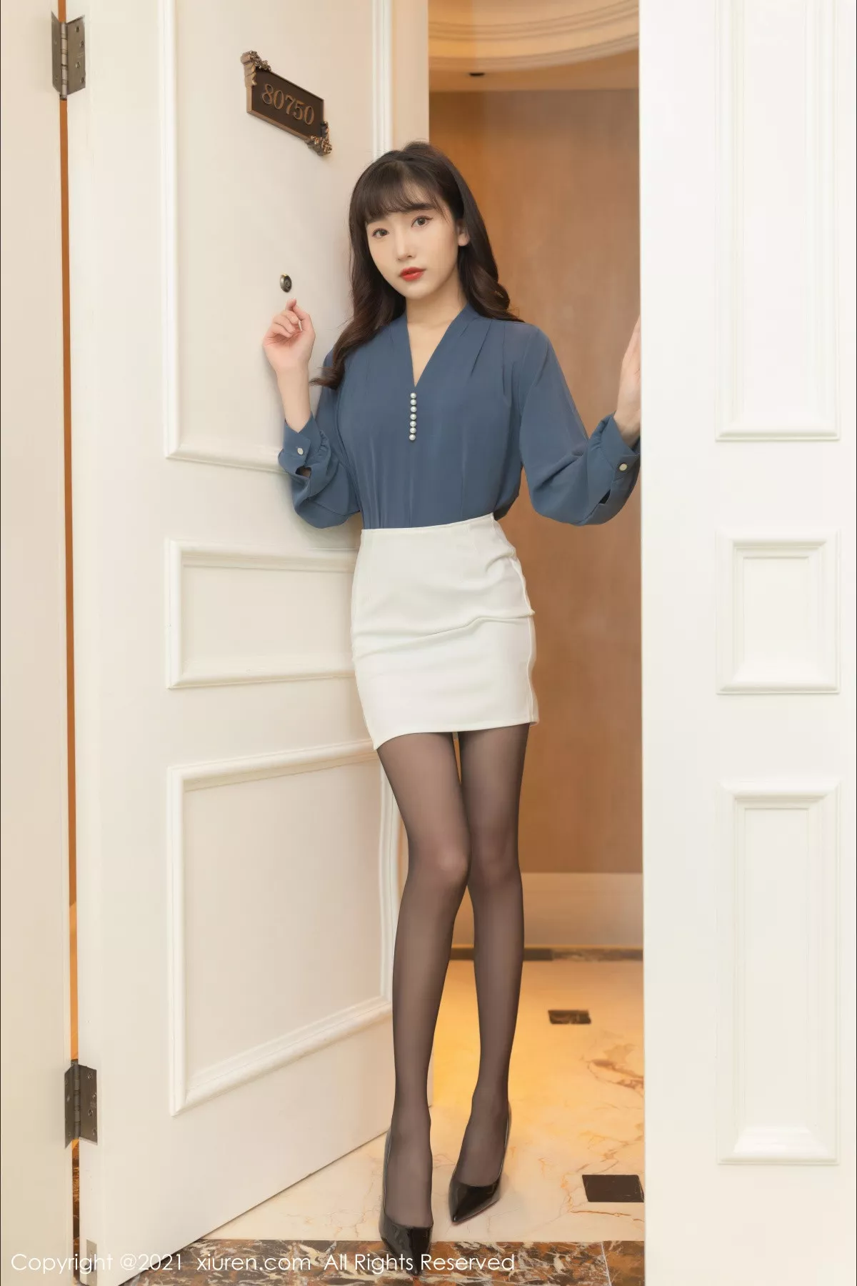 [XiuRen秀人网]第3246期陆萱萱写真 [81P]-005
