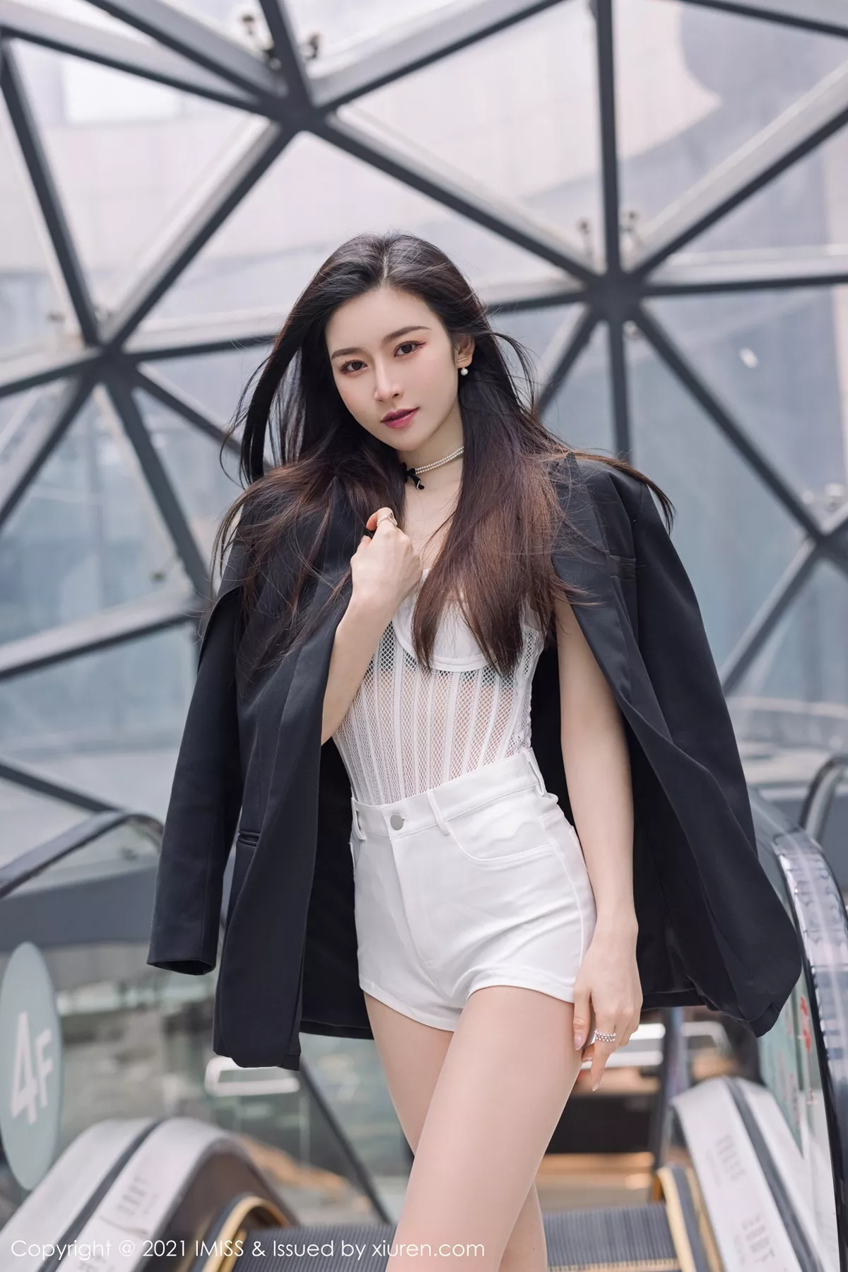 [Imiss爱蜜社]第569期Vanessa写真 [60P]-009