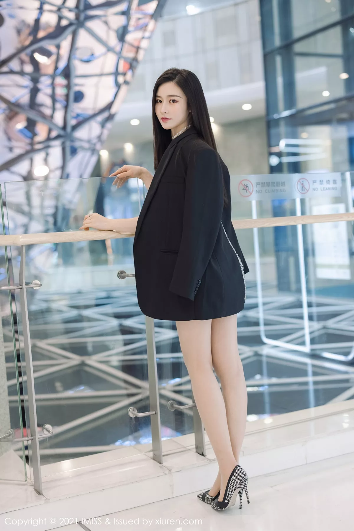 [Imiss爱蜜社]第569期Vanessa写真 [60P]-006