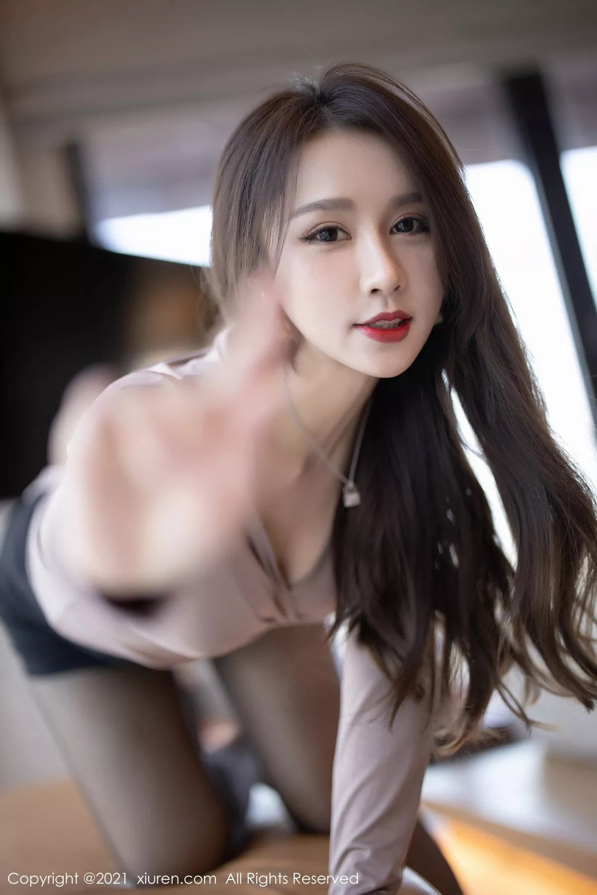 [XiuRen秀人网]第3316期徐安安写真 [65P]-011