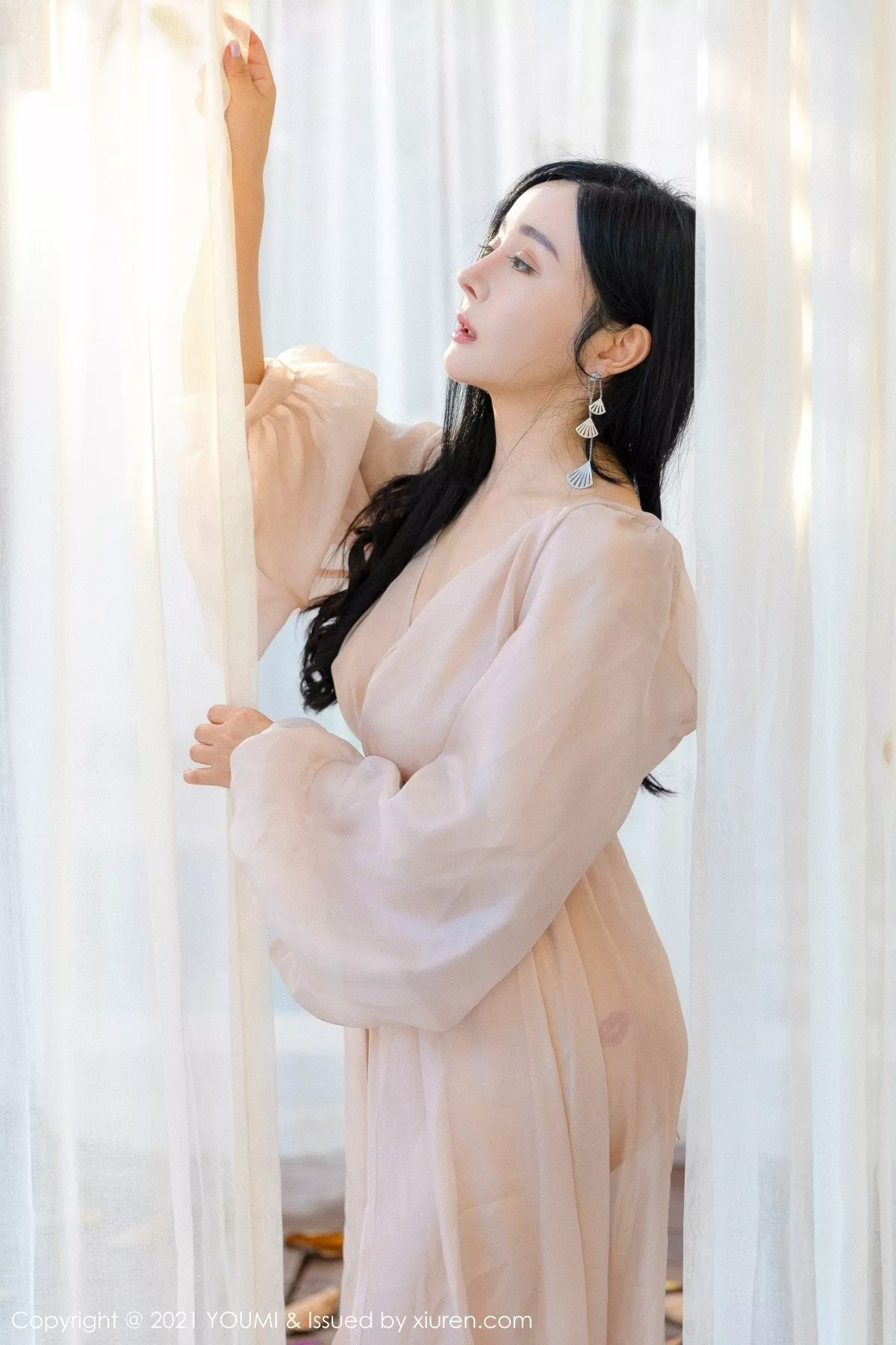 [YouMi尤蜜荟]第631期允爾写真 [76P]-073