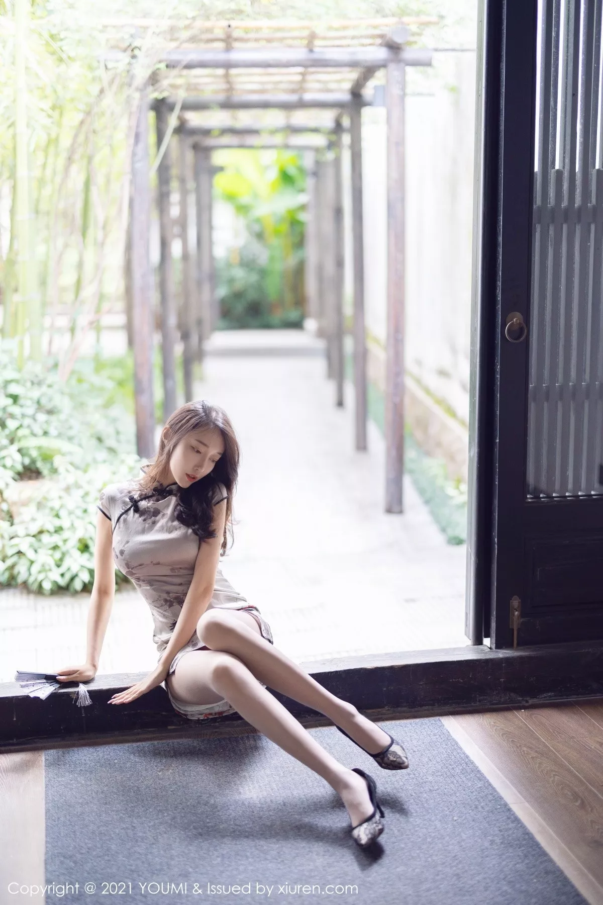 [YouMi尤蜜荟]第635期玥儿玥写真 [49P]-025