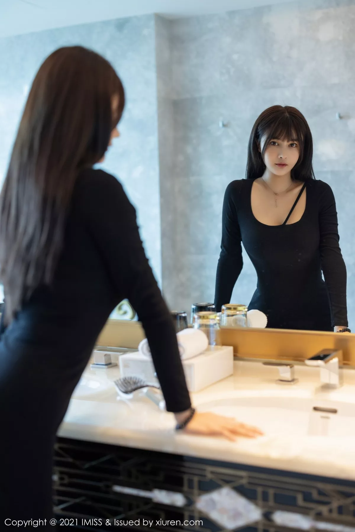 [Imiss爱蜜社]第585期萌奈子写真 [47P]-009