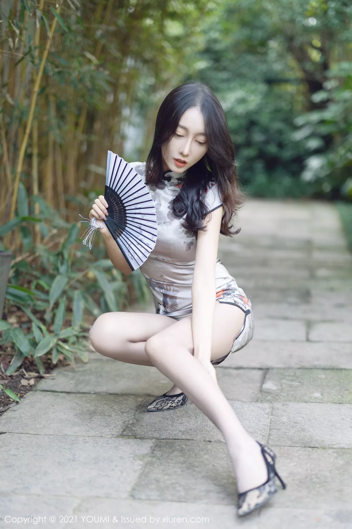 [YouMi尤蜜荟]第635期玥儿玥写真 [49P]-011