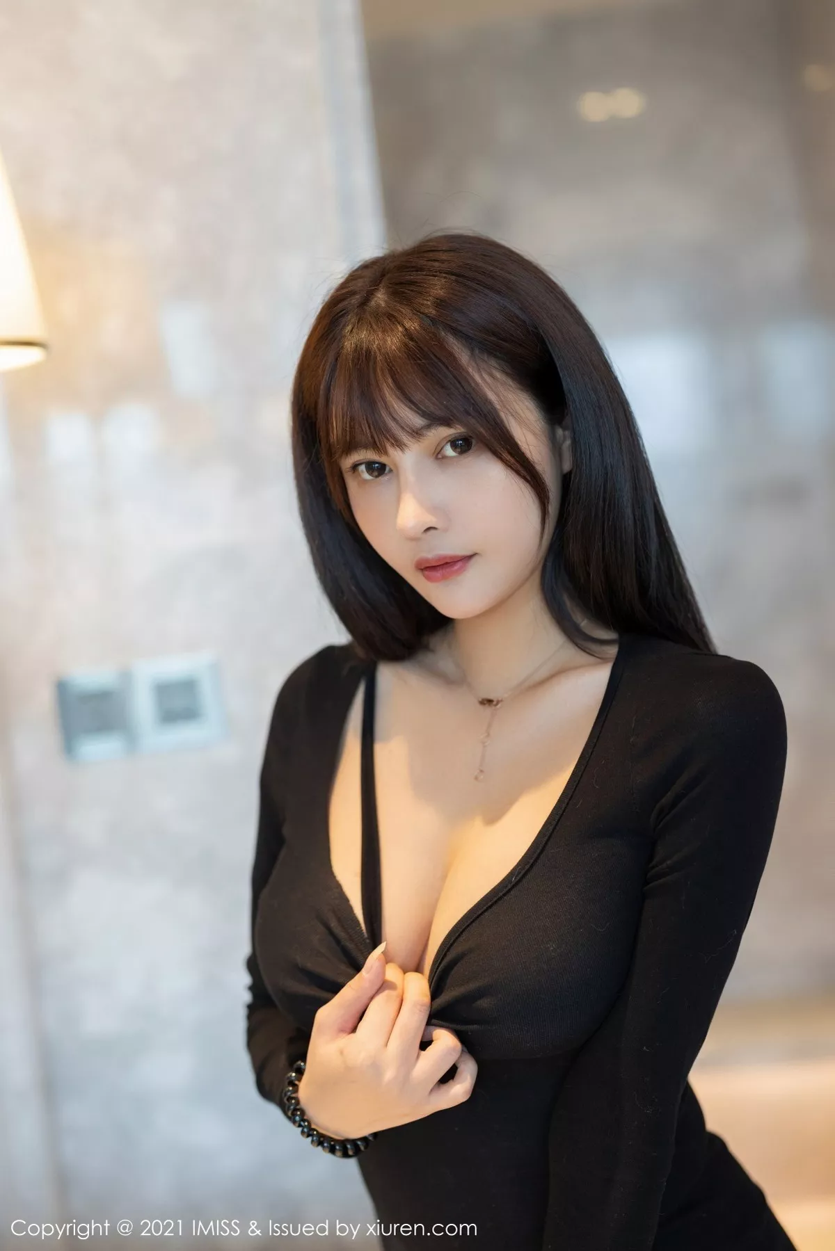 [Imiss爱蜜社]第585期萌奈子写真 [47P]-012
