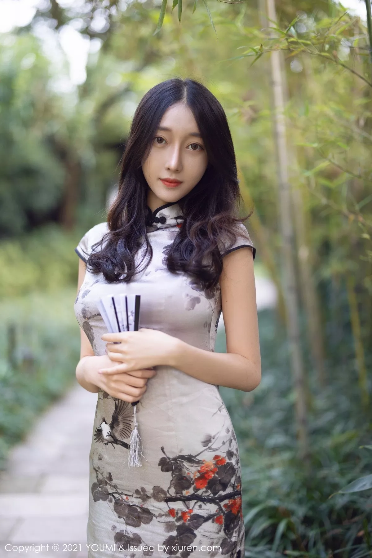 [YouMi尤蜜荟]第635期玥儿玥写真 [49P]-004