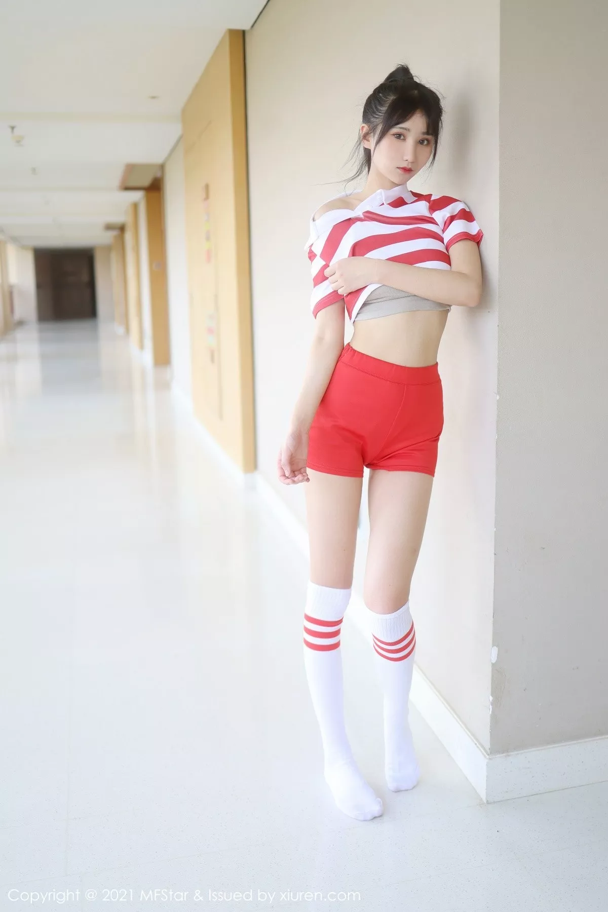 [MFStar模范学院]第489期小果冻儿写真 [49P]-006