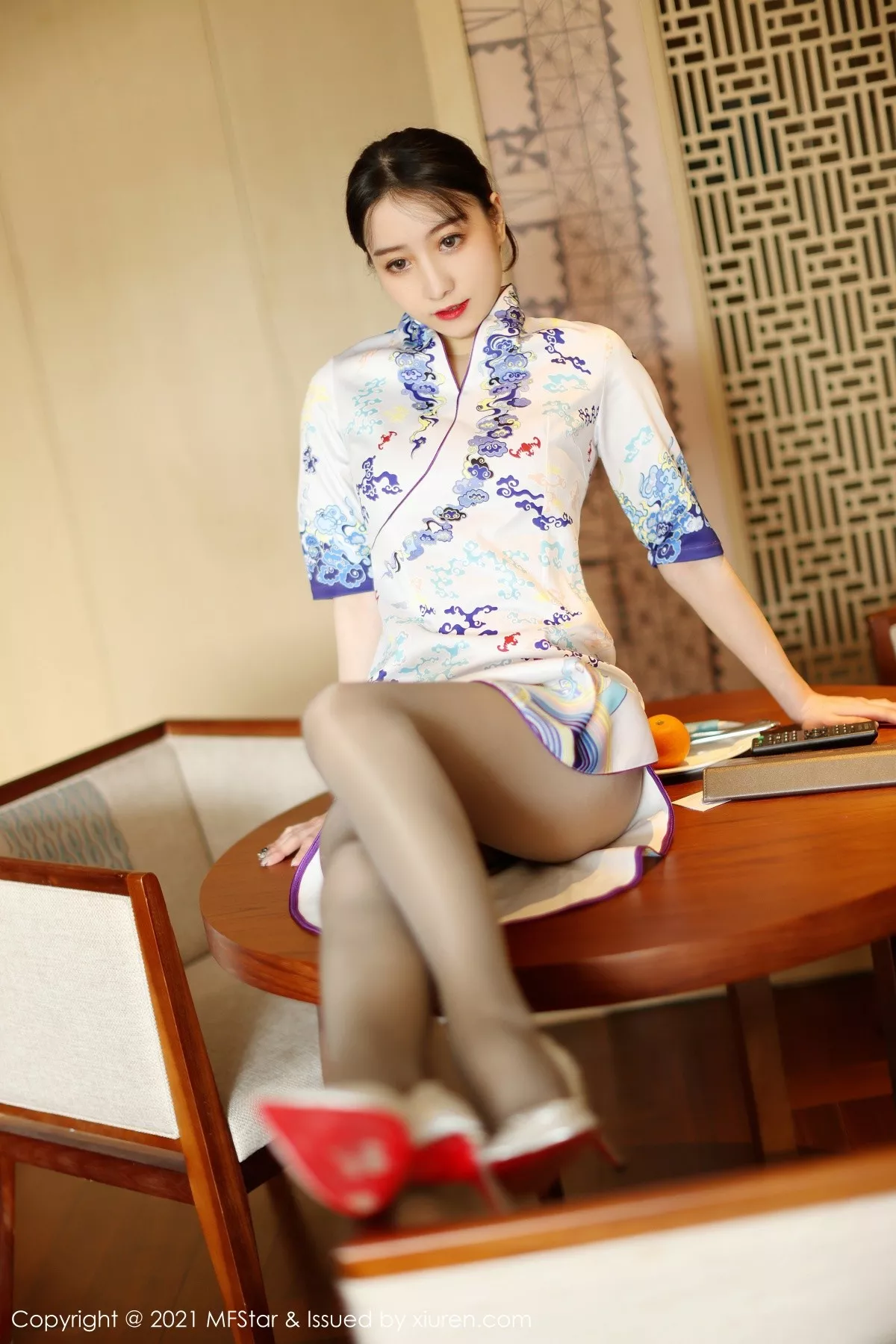 [MFStar模范学院]第490期水水er写真 [58P]-011