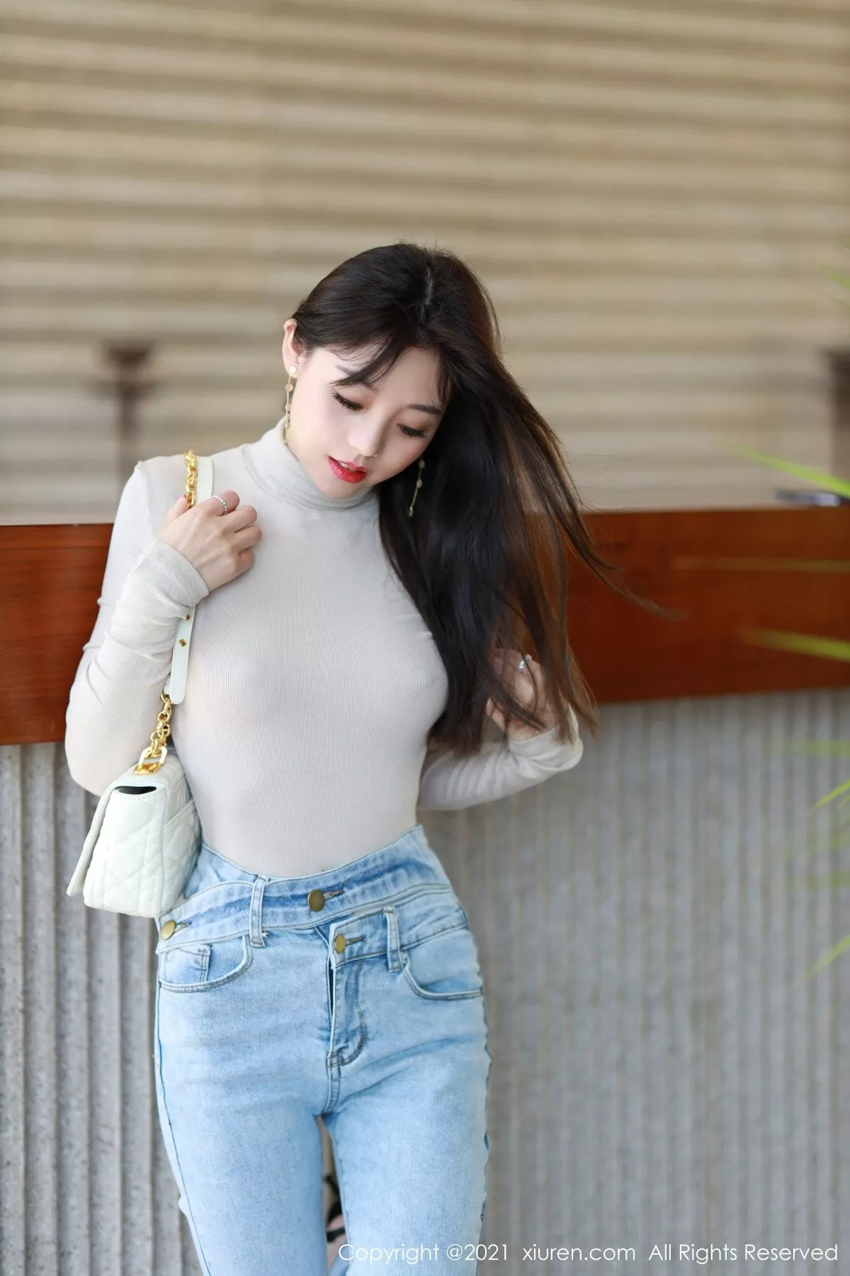 [XiuRen秀人网]第3369期佘贝拉写真 [42P]-002