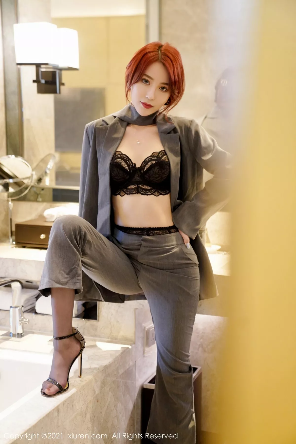 [XiuRen秀人网]第3368期周慕汐写真 [65P]-010