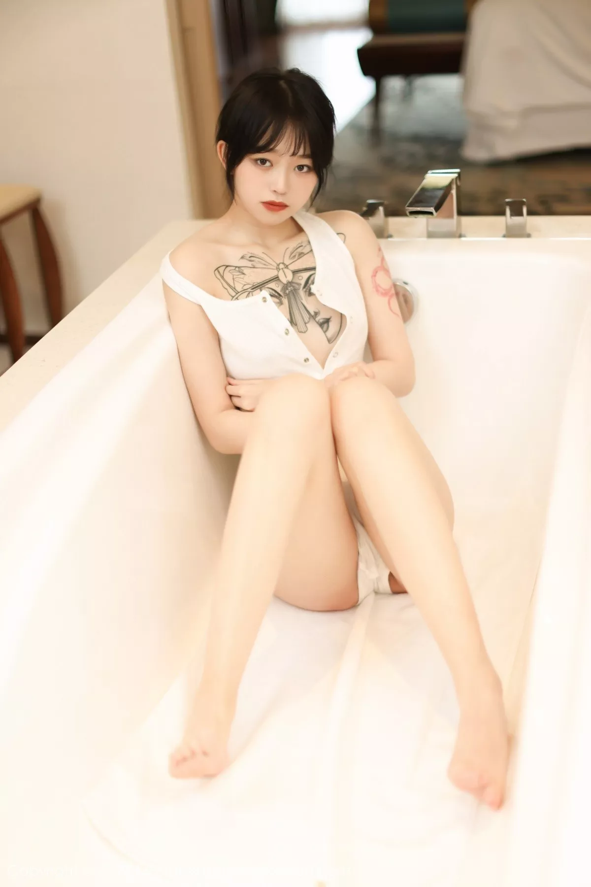 [MFStar模范学院]第496期奶瓶子写真 [48P]-017