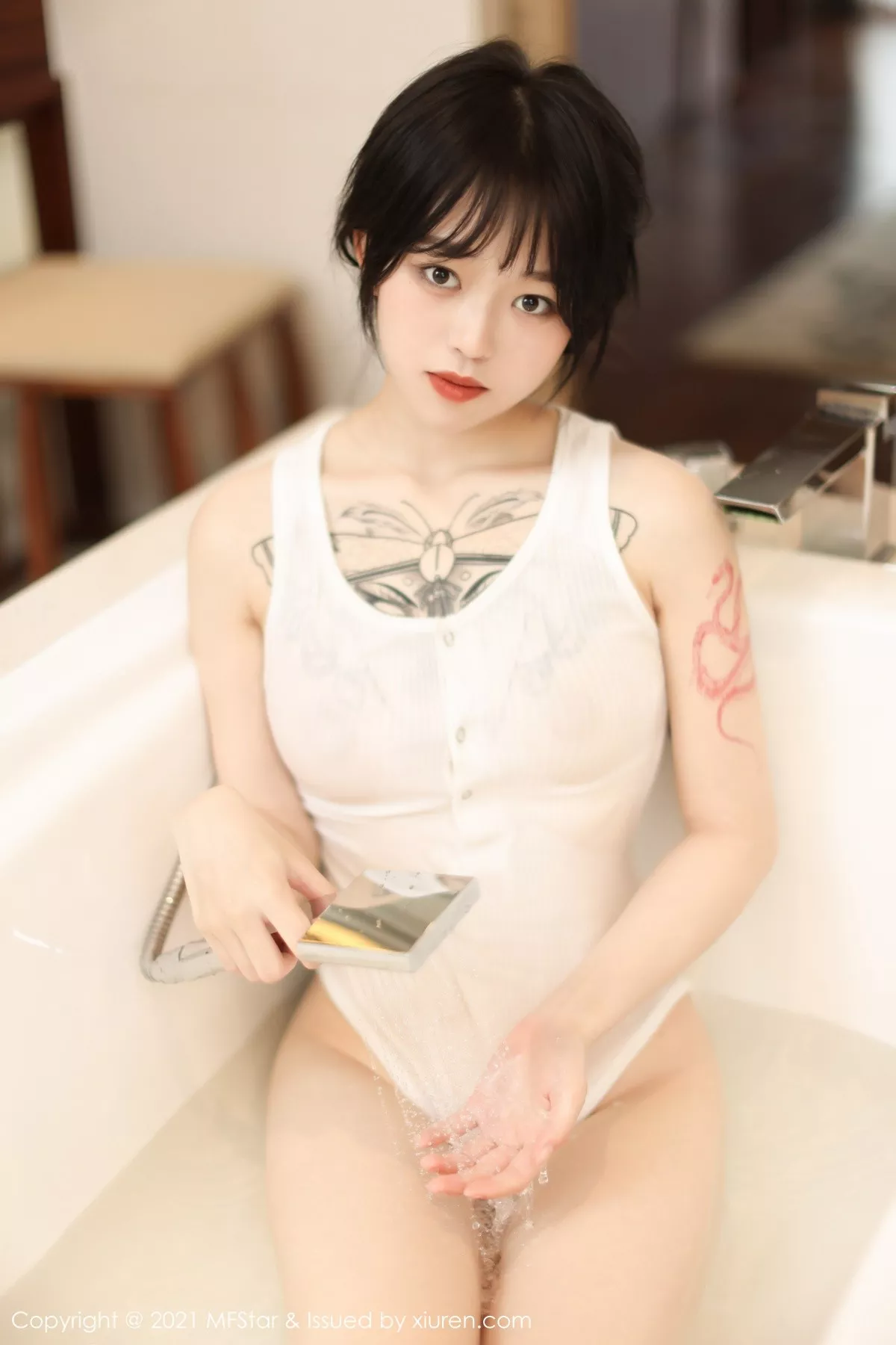 [MFStar模范学院]第496期奶瓶子写真 [48P]-032
