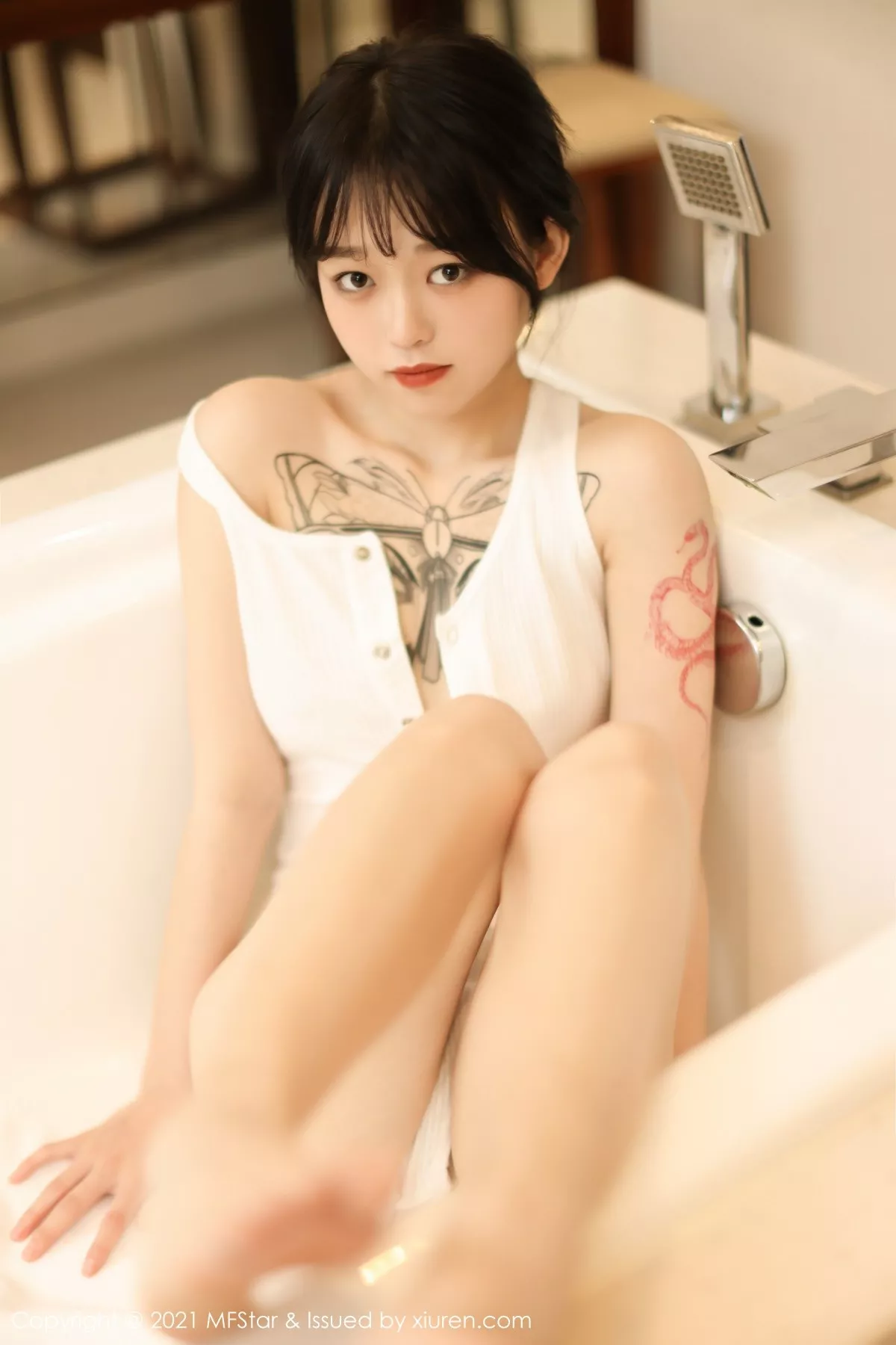 [MFStar模范学院]第496期奶瓶子写真 [48P]-020