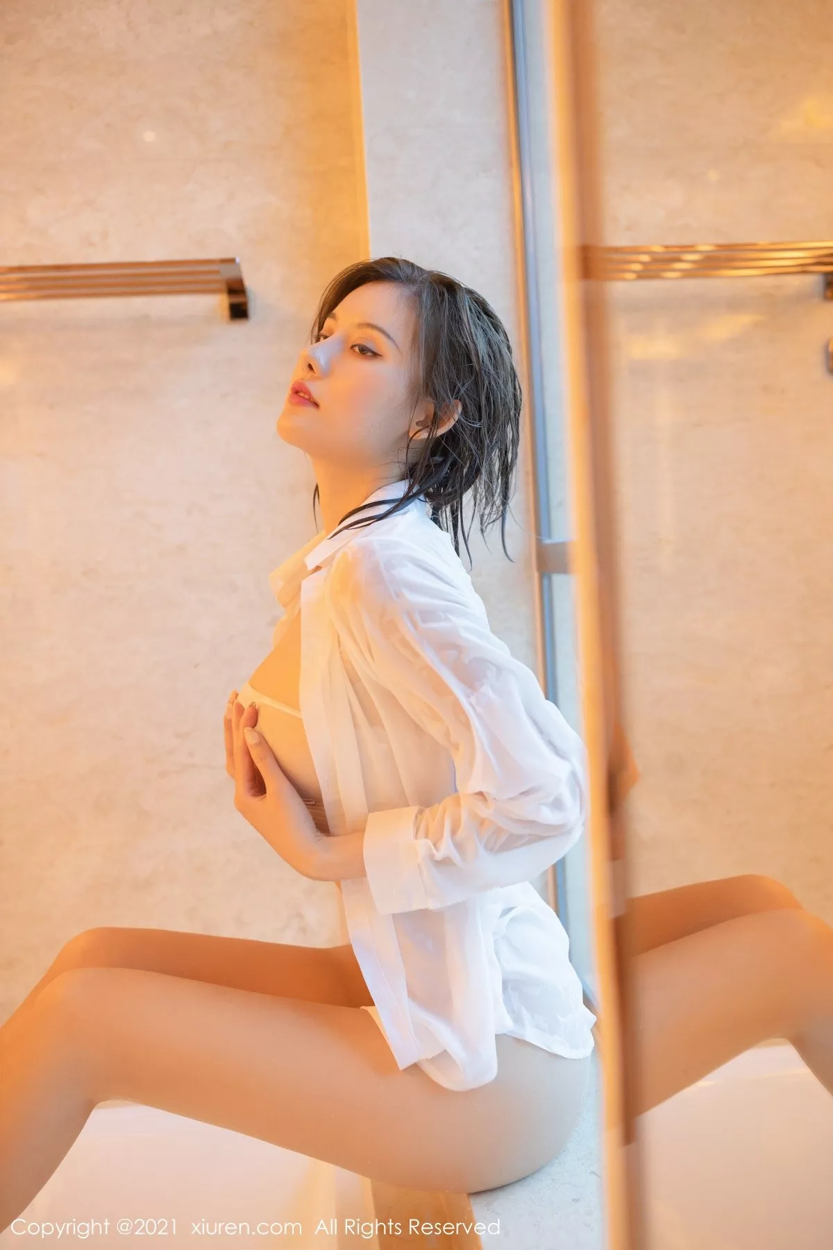 [XiuRen秀人网]第3427期就是阿朱啊写真 [77P]-059