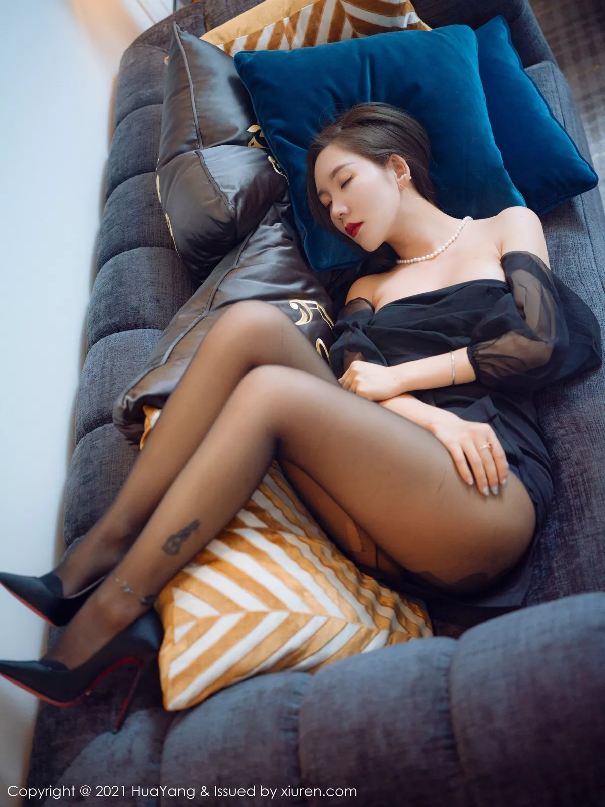 [HuaYang花漾]第409期艾静香写真 [43P]-017