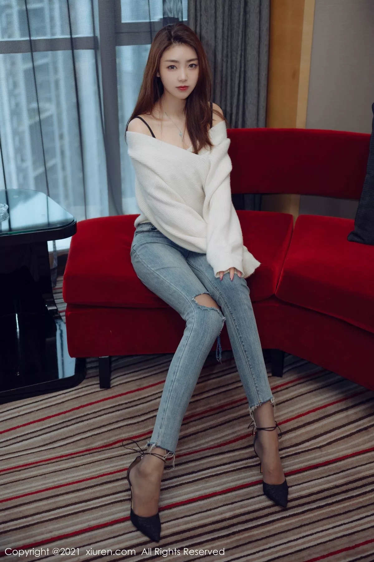 [XiuRen秀人网]第3493期可乐Vicky写真 [33P]-001