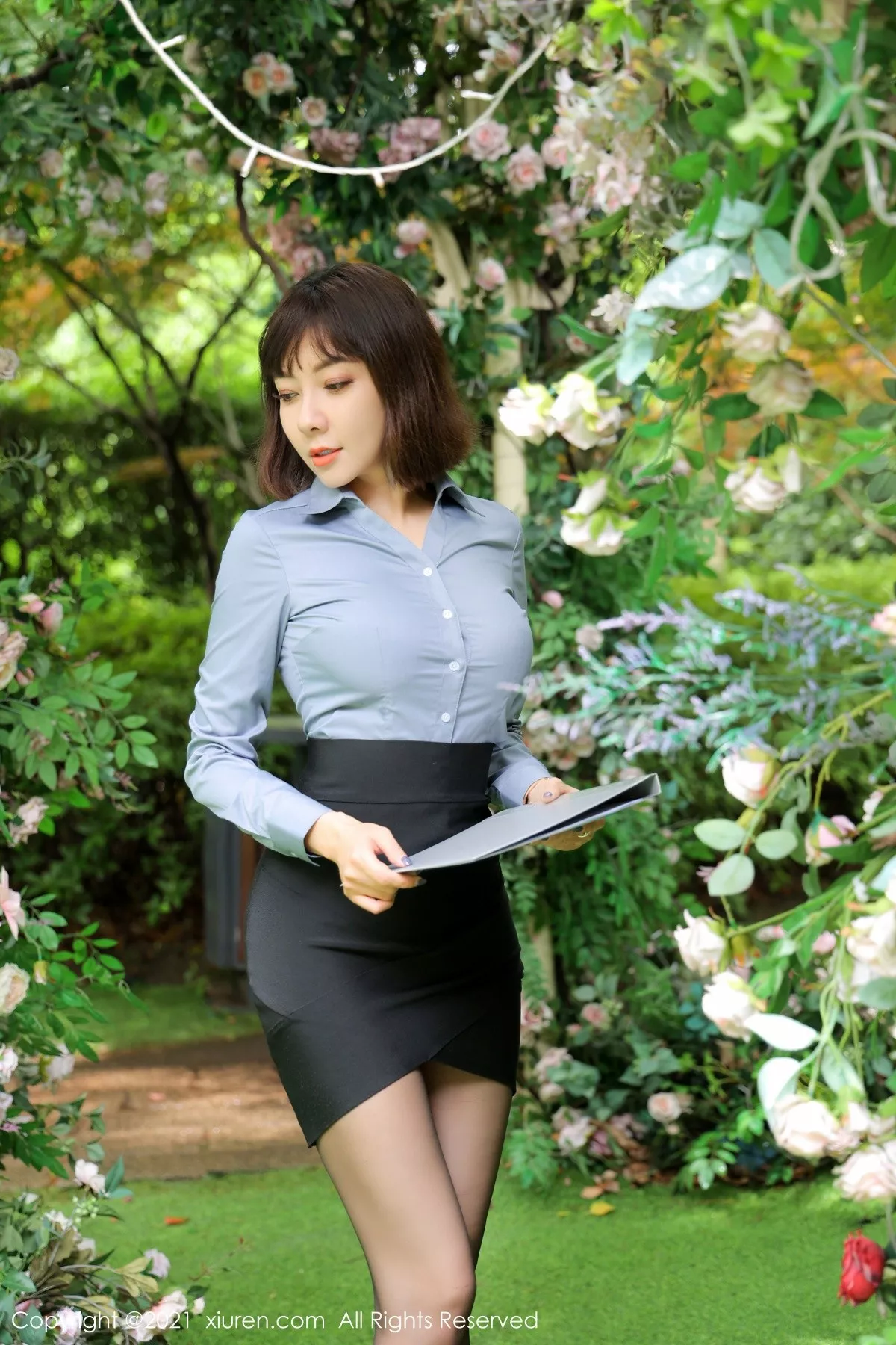 [XiuRen秀人网]第3495期果儿写真 [73P]-017