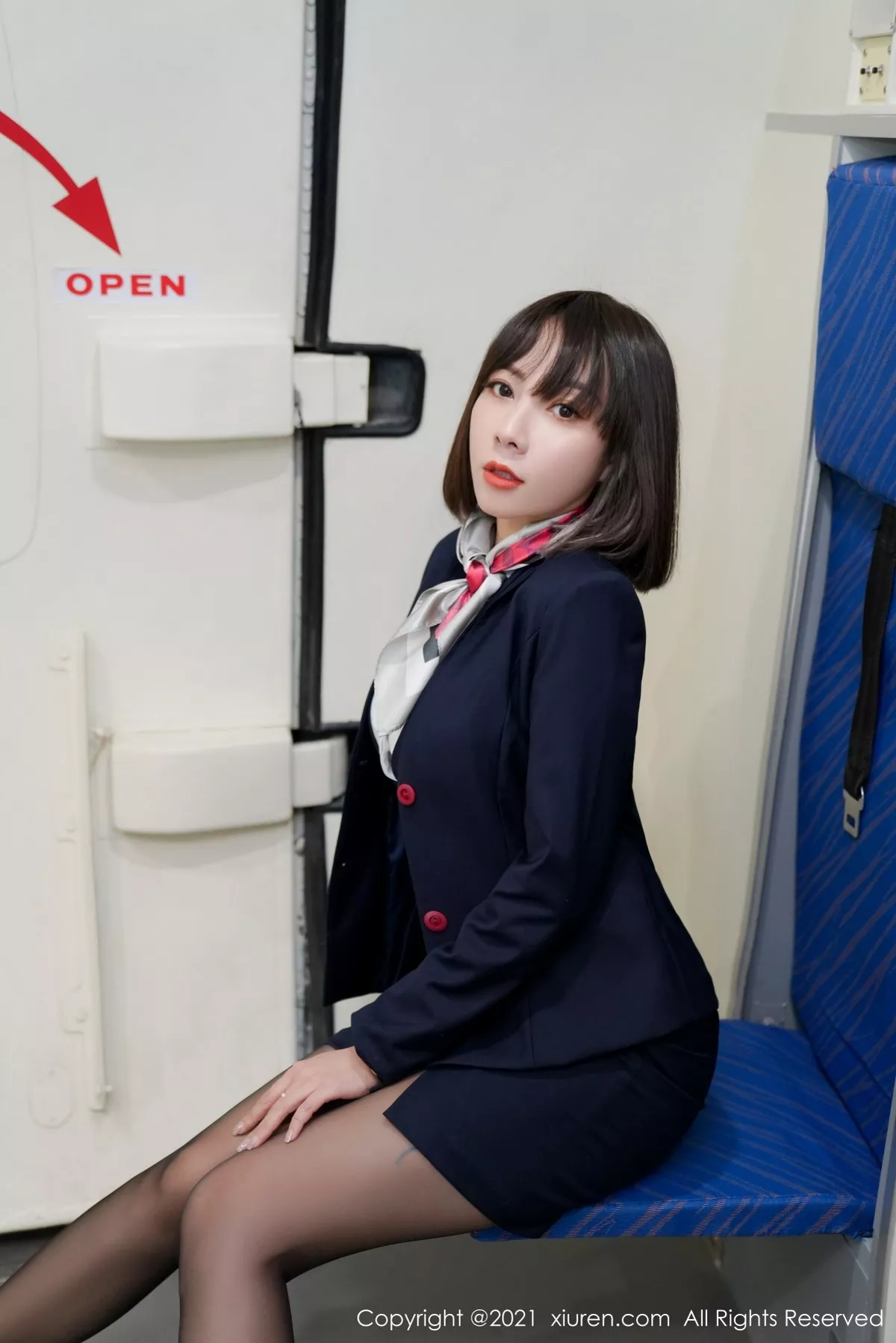 [XiuRen秀人网]第3506期果儿写真 [70P]-005