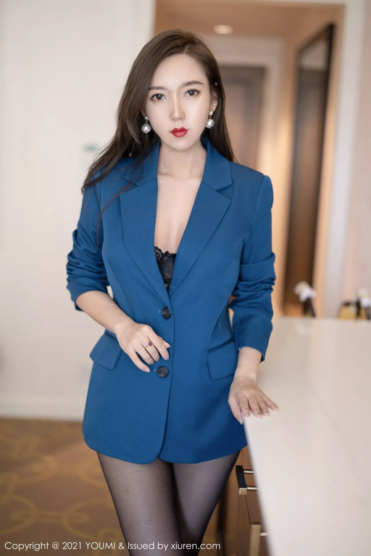 [YouMi尤蜜荟]第643期艾静香写真 [51P]-001