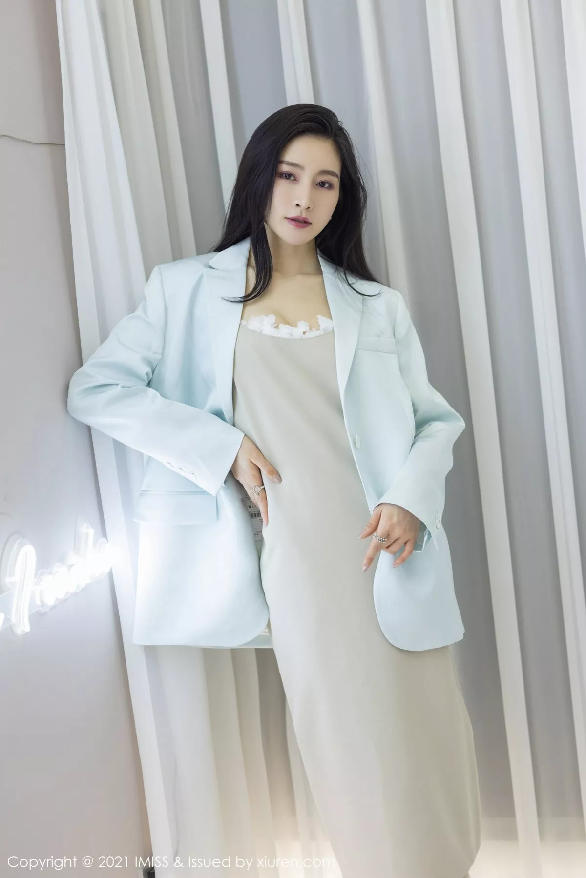 [Imiss爱蜜社]第601期Vanessa写真 [53P]-009