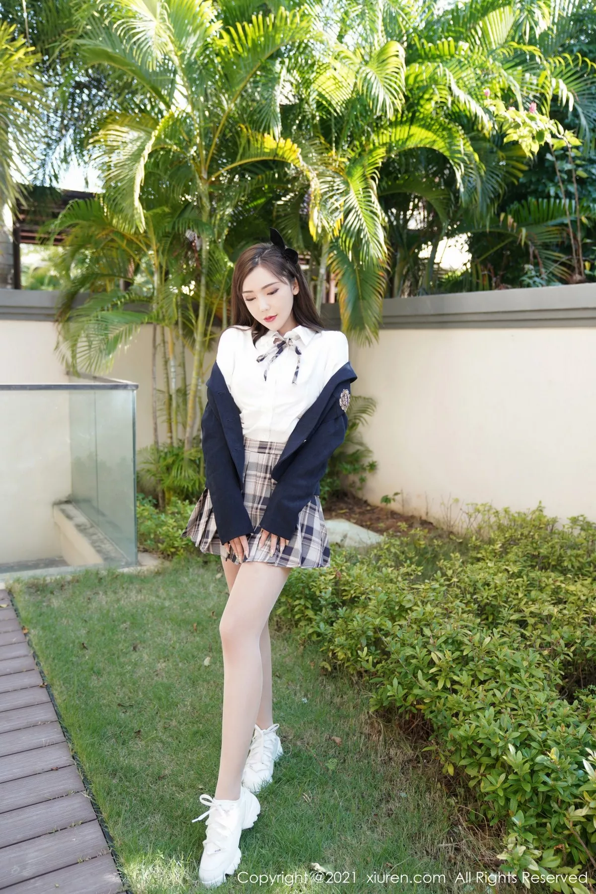 [XiuRen秀人网]第3523期萌汉药写真 [63P]-012