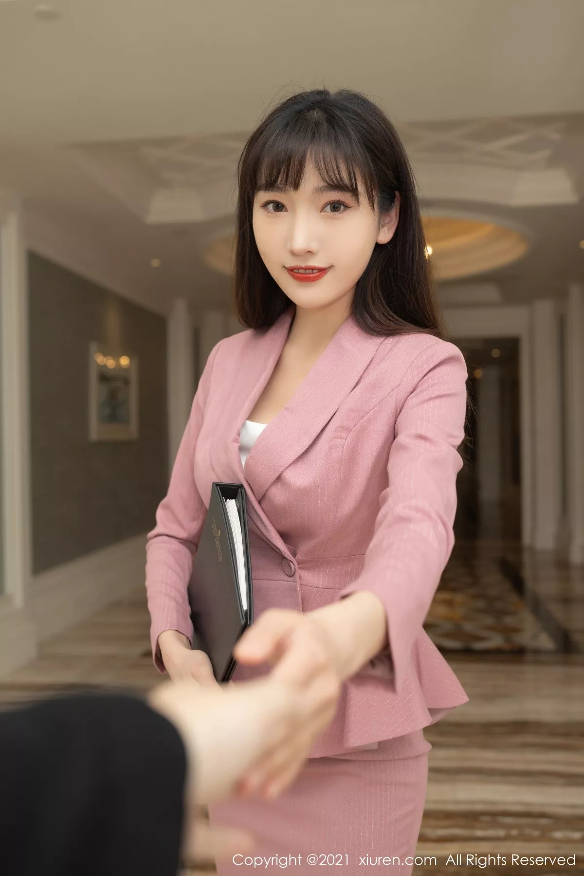[XiuRen秀人网]第3533期陆萱萱写真 [78P]-005
