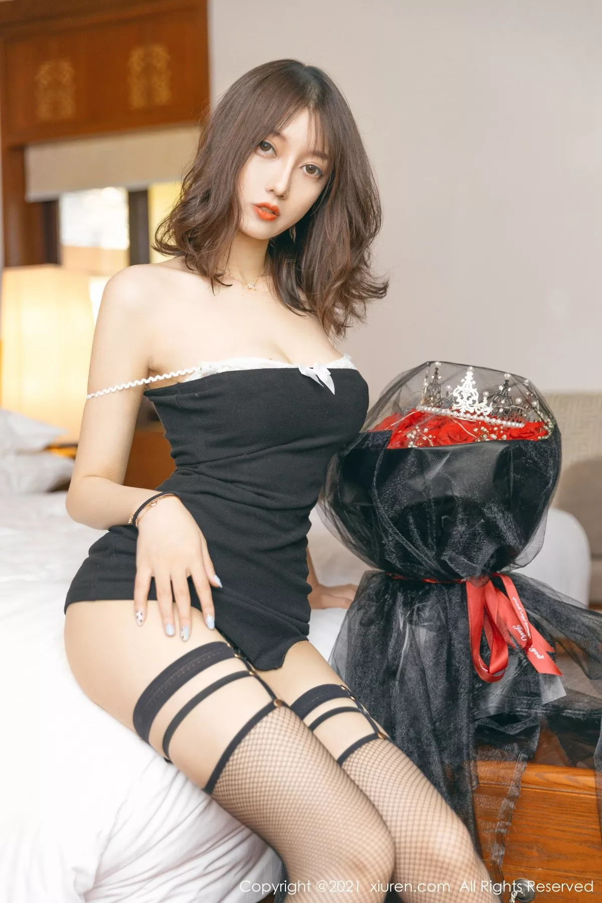 [XiuRen秀人网]第3536期玥儿玥写真 [48P]-005