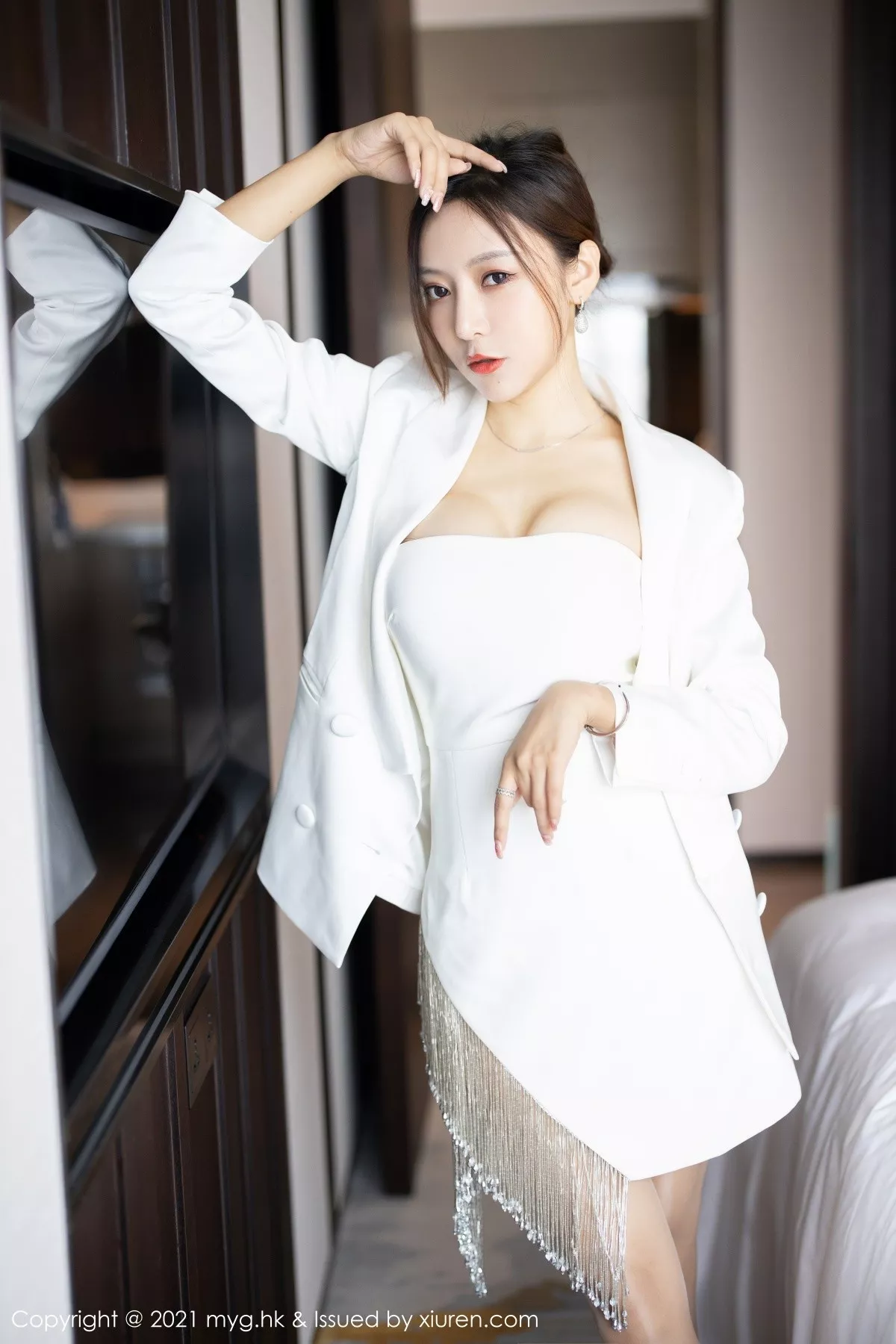 [MyGirl美媛馆]第541期王馨瑶写真 [57P]-005