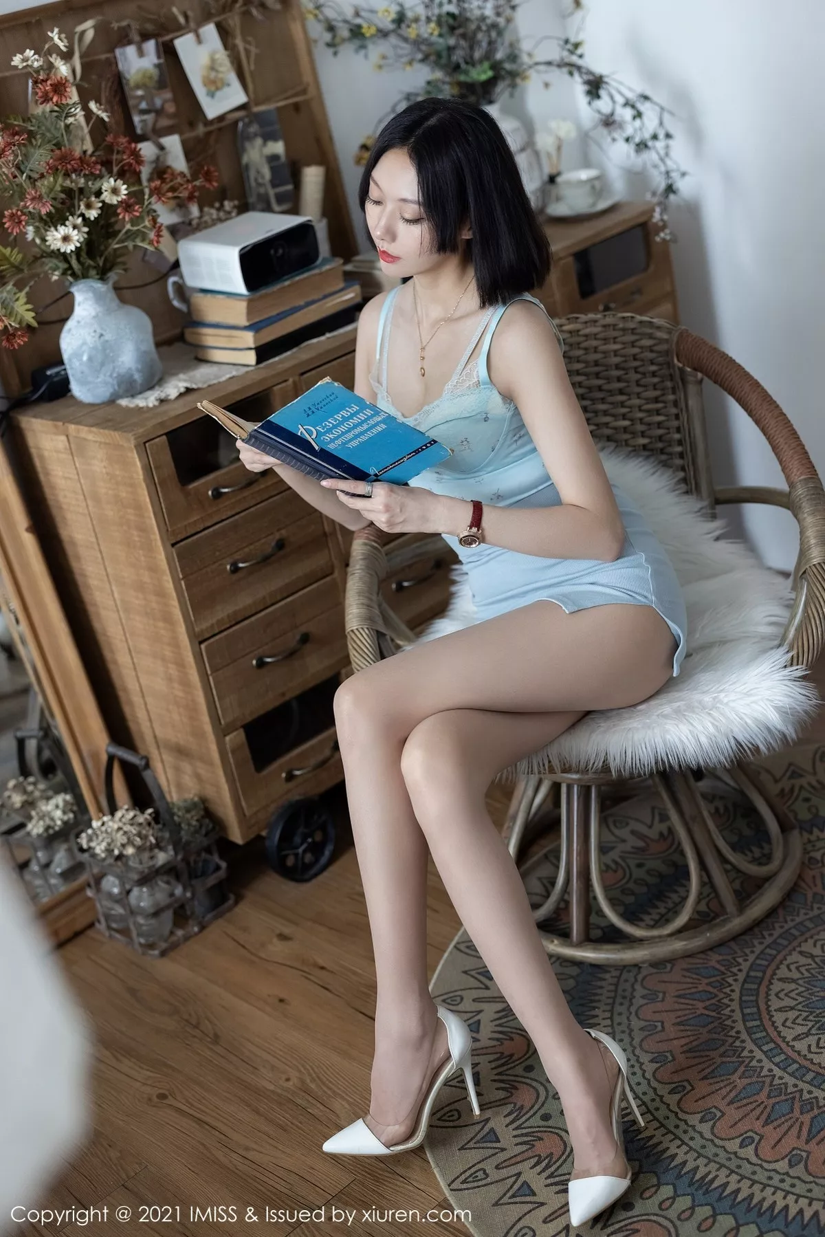 [Imiss爱蜜社]第595期艺轩写真 [69P]-009